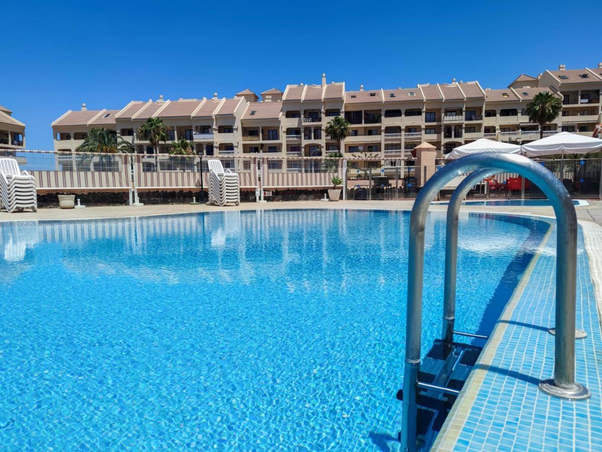 Los Cristianos - Heated Swimming Pool Air-Conditioned Екстериор снимка