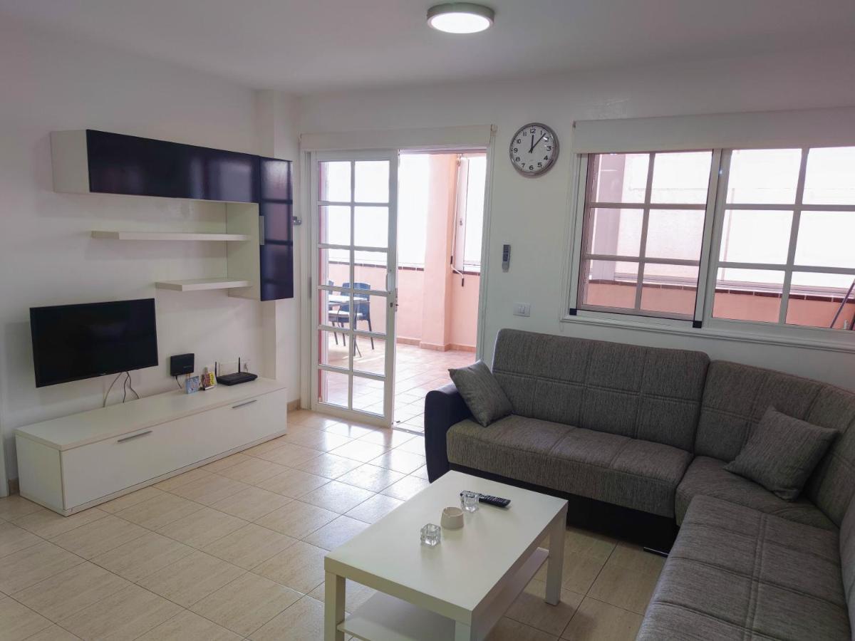 Los Cristianos - Heated Swimming Pool Air-Conditioned Екстериор снимка